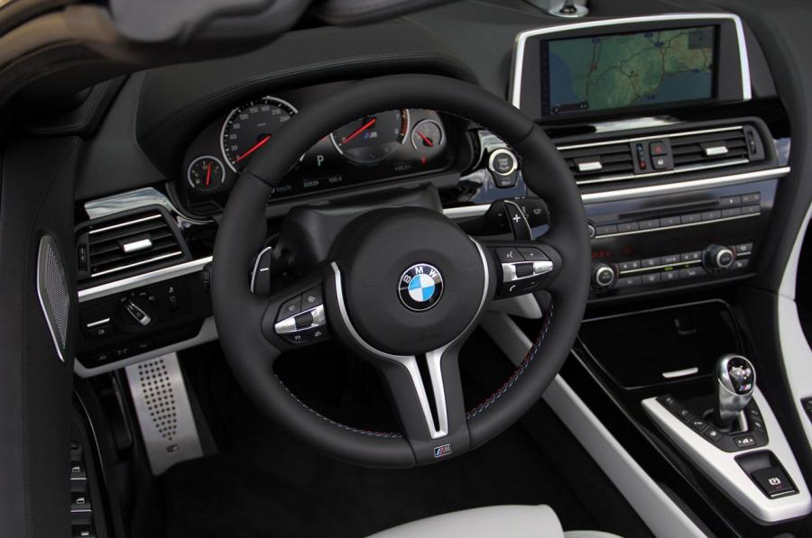  BMW M6 Convertible 2013 года  (фото 15 из 36)